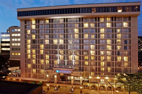 Book Early & Save up to 15 Save up to 15 on our Best Available Rate at participating hotels when you book and pay for your stay at least seven days in advance. . Hotels by wyndham near me